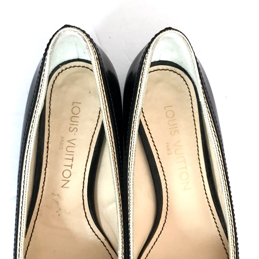 Authentic Louis Vuitton shoes/ flats - Picture 6 of 16